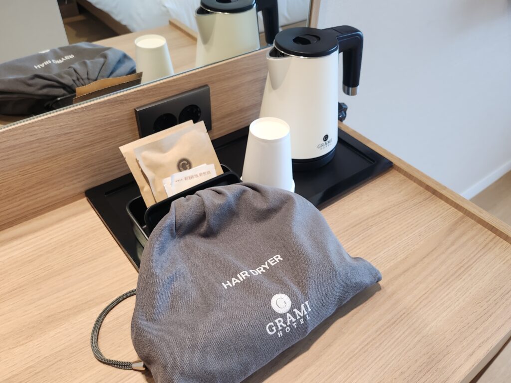 포항감성숙소 그라미호텔, 욕조가 매력적인 숙소